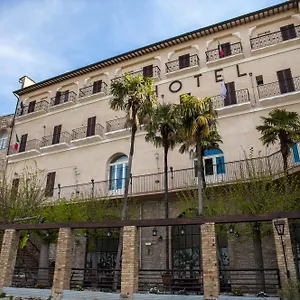 Subasio 4*, Assisi Italia